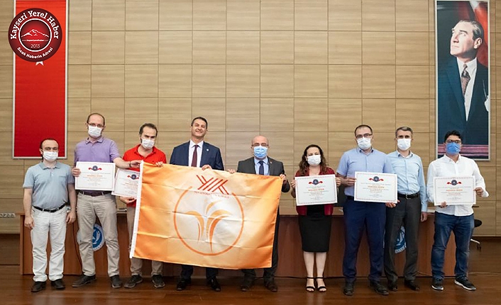 Kayseri Üniversitesi'ne “Turuncu Bayrak” Ödülü
