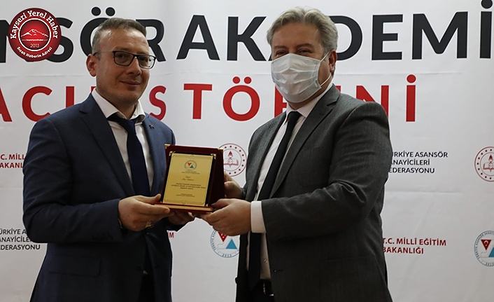 Palancıoğlu, Asansör Akademisi Açılışına Katıldı