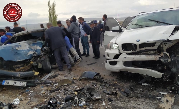 Pınarbaşı'da Trafik Kazası: 6 Yaralı