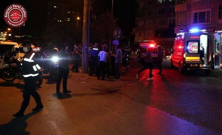 İki Grup Arasında Çıkan Kavgada Küçük Kız Ağır Yaralandı